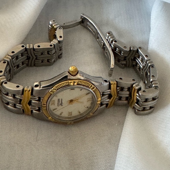 Vintage Citizen Watch - Mint just needs battery, good for parts or collection. - Picture 3 of 6